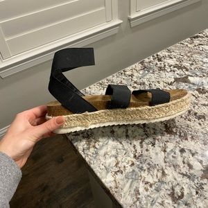 platform sandals - worn once - size 9